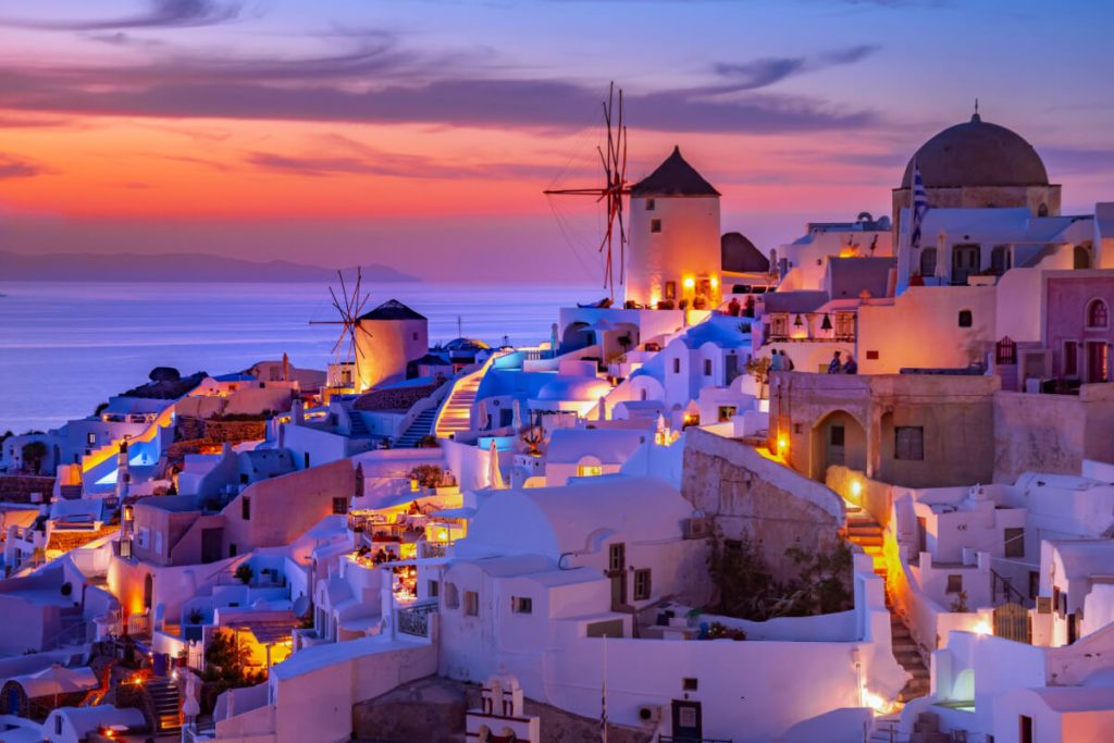 The Best Bus Tours in Santorini for Unforgettable Experiences-BusTravel
